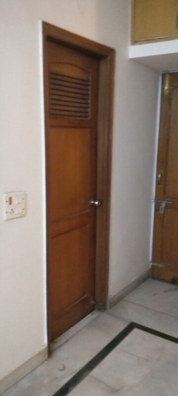Furnished Amenities in 2 BHK Builder Floor at Sector 45 – for Rent