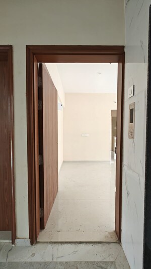 Building Lobby in 1.5 BHK Apartment at Omkara Unchai, Borivali West – for Sale