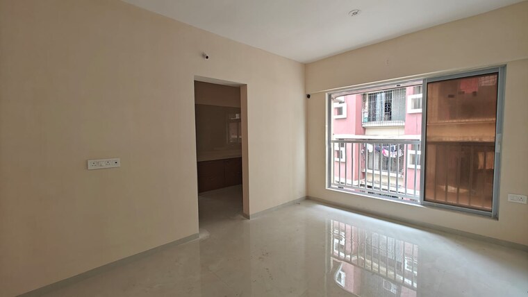 Room, omkara-unchai 1.5 Bedroom 467 Sq.Ft. Apartment In Borivali West Mumbai 8788732