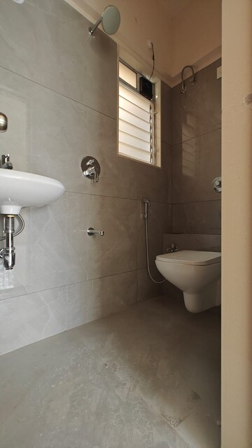Bathroom in 1.5 BHK Apartment at Omkara Unchai, Borivali West – for Sale