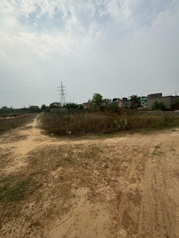  Plot For Sale in Dairy Maccha