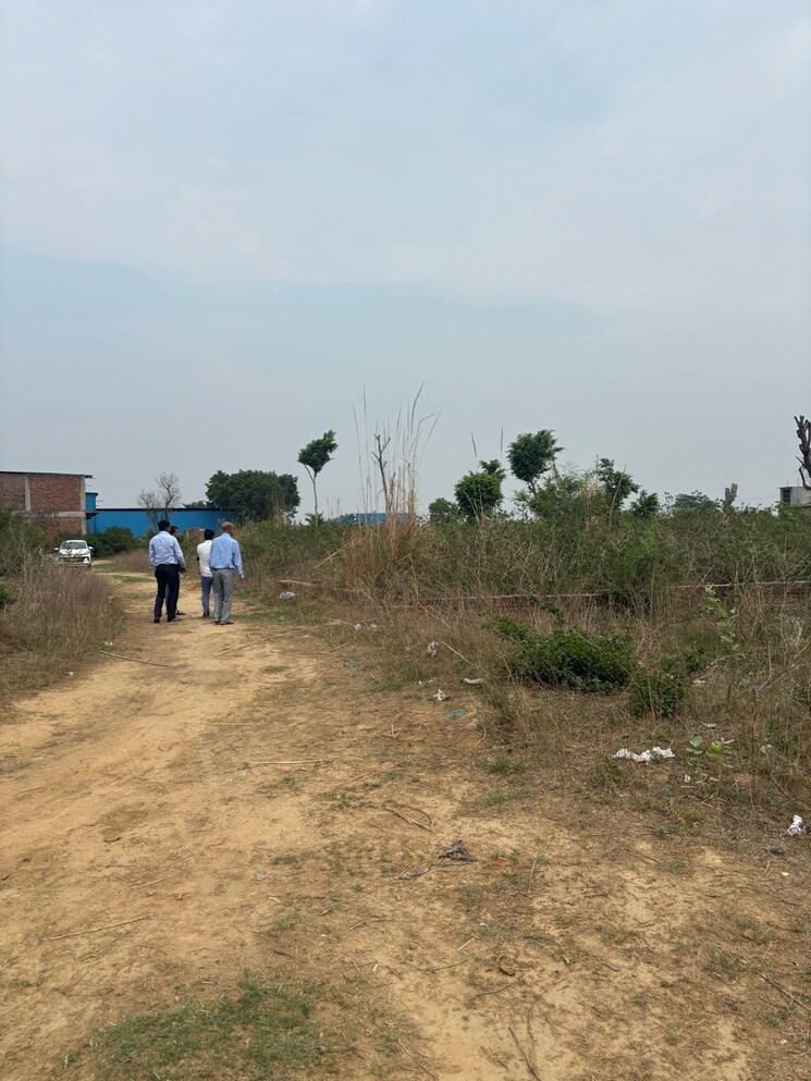 undefined, dairy maccha  1800 Sq.Ft. Plot In Dairy Maccha Greater Noida 8788726