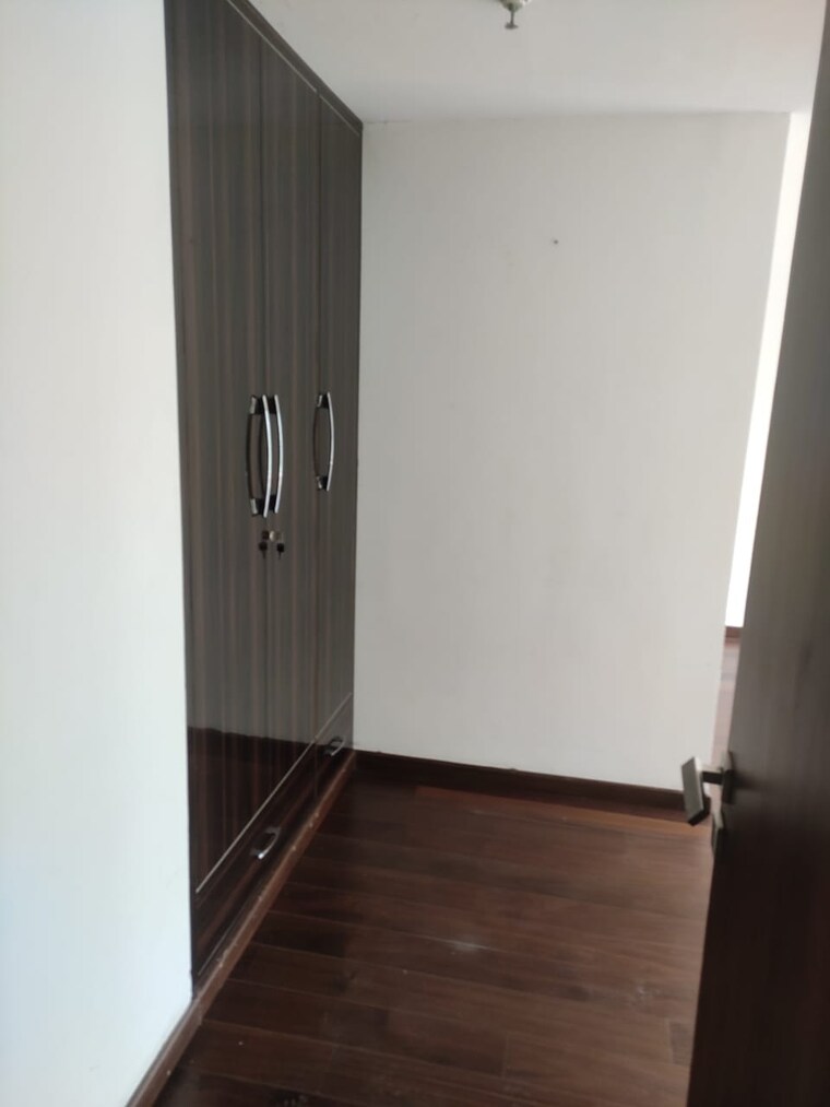 Room, dlf-the-royalton-tower 4 Bedroom 2940 Sq.Ft. Apartment In Dlf Phase V Gurgaon 8788771