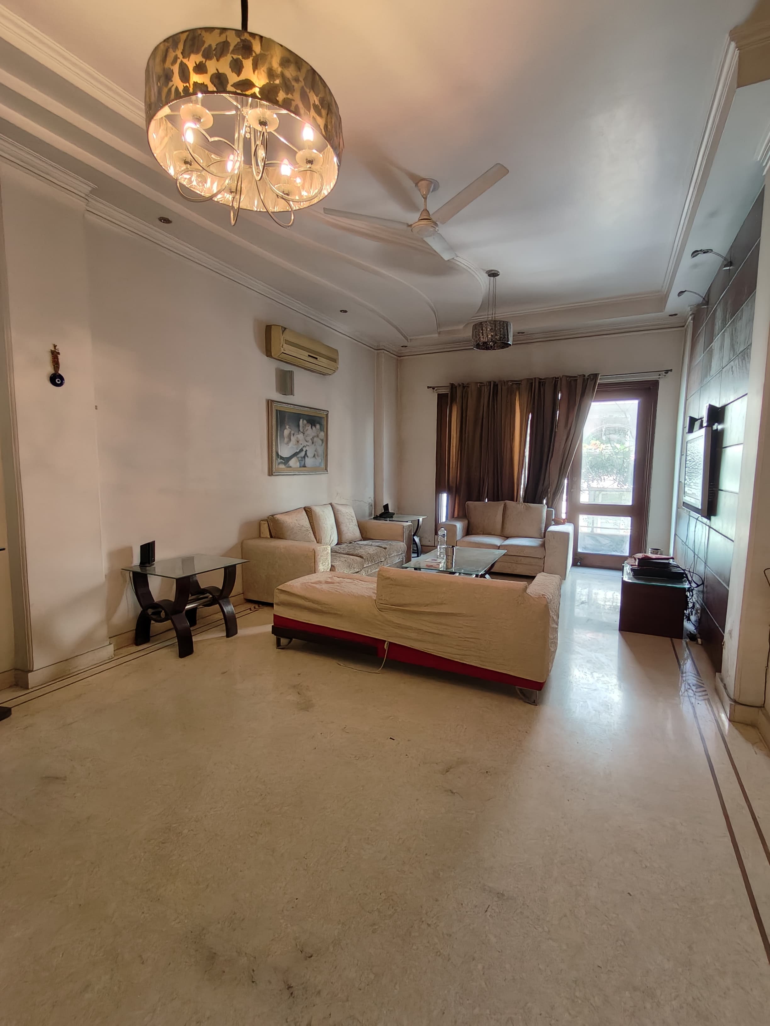 4 BHK + Servant Room Apartment For Sale in DLF The Camellias