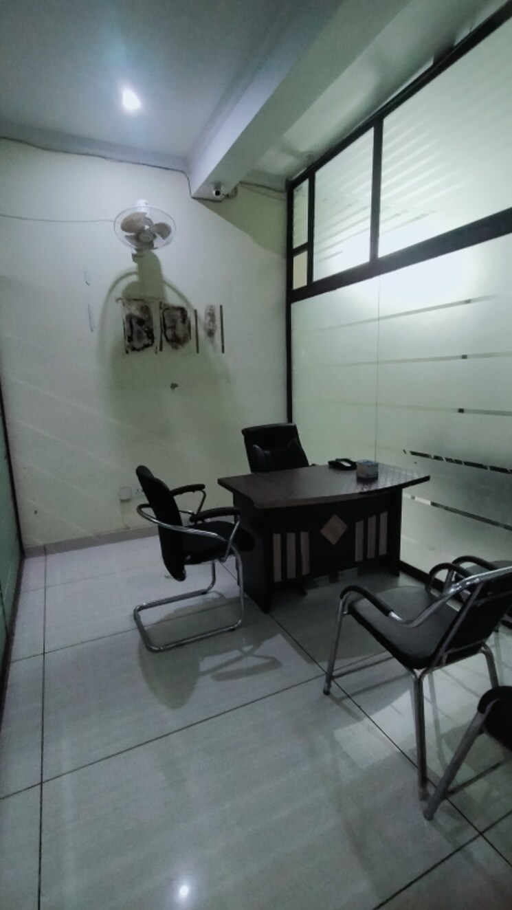 Team Area, gomti nagar Commercial Office Space 1700 Sq.Ft. In Gomti Nagar Lucknow 8788789