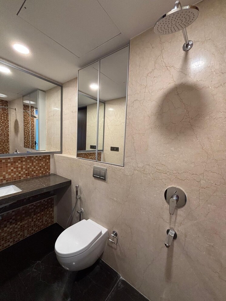 Bathroom, lodha-world-crest 2 Bedroom 980 Sq.Ft. Apartment In Worli Mumbai 8788808
