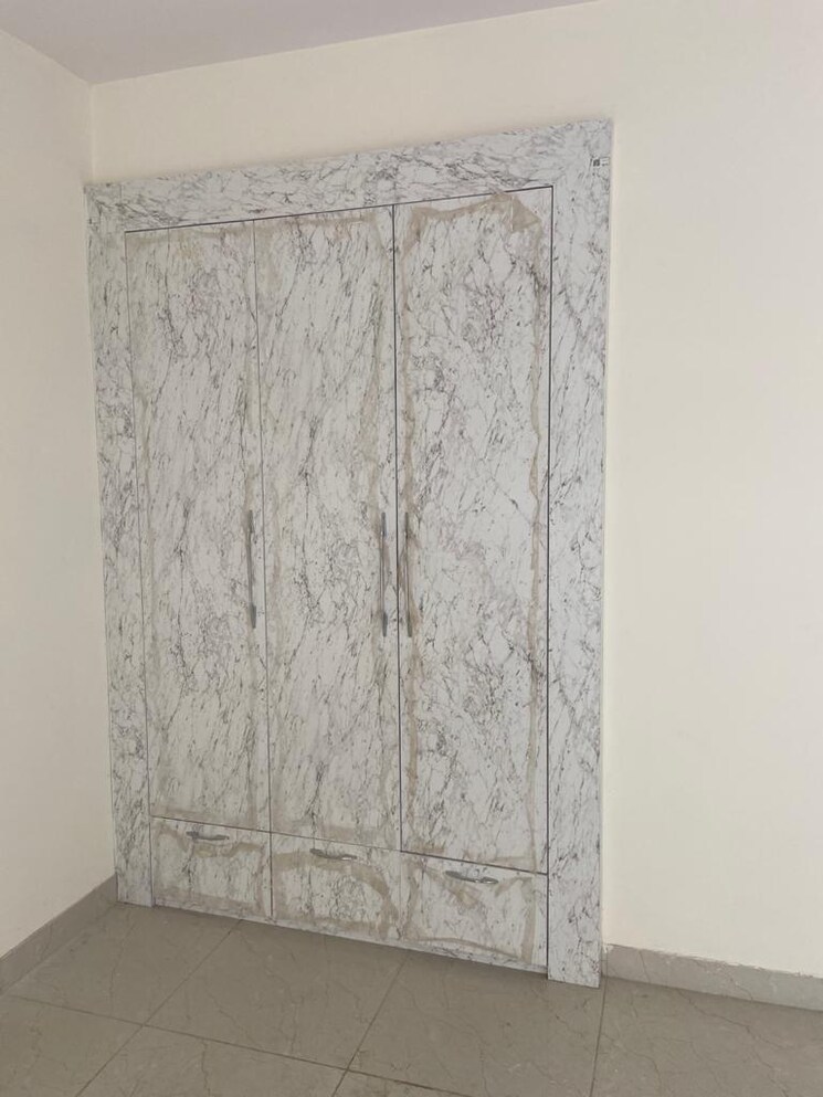 Bedroom, shiv-sai-emerald-heights 3 Bedroom 2085 Sq.Ft. Apartment In Sector 88 Faridabad 8788797