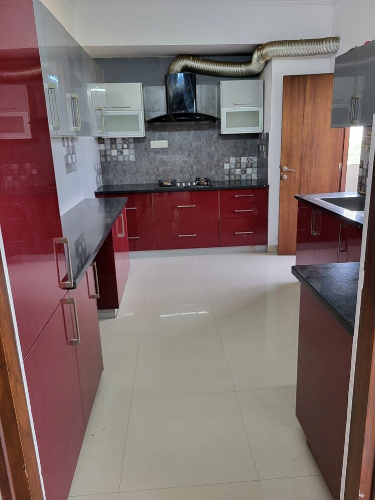 Kitchen, meenakshi-sky-lounge 3 Bedroom 2750 Sq.Ft. Apartment In Kothaguda Hyderabad 8788848
