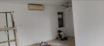 Room in 2 BHK Apartment at Kalpataru Aura, Ghatkopar West – for Rent