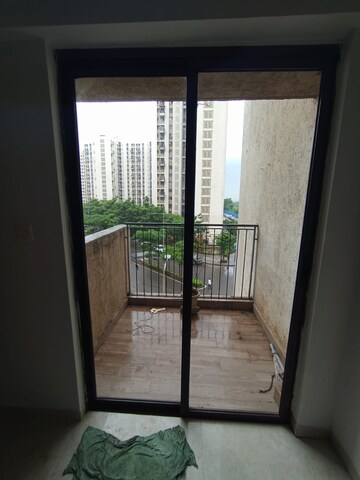 Room in 1 BHK Apartment at Lodha Palava City Lakeshore Greens, Dombivli East – for Sale