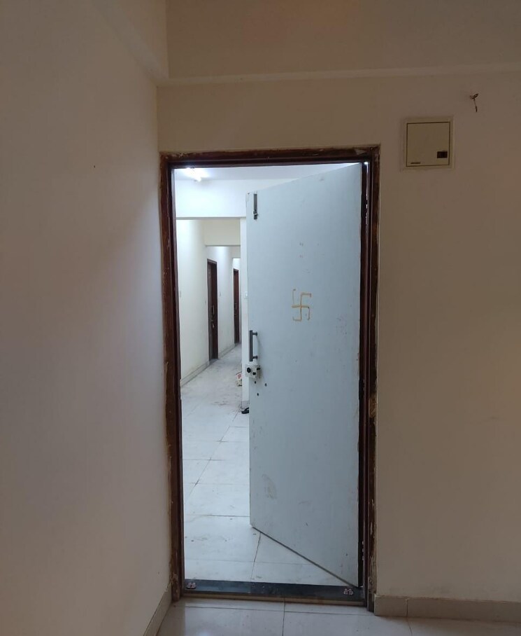Room, dream-arcade 1 RK 250 Sq.Ft. Apartment In Jambli Naka Thane 8788962