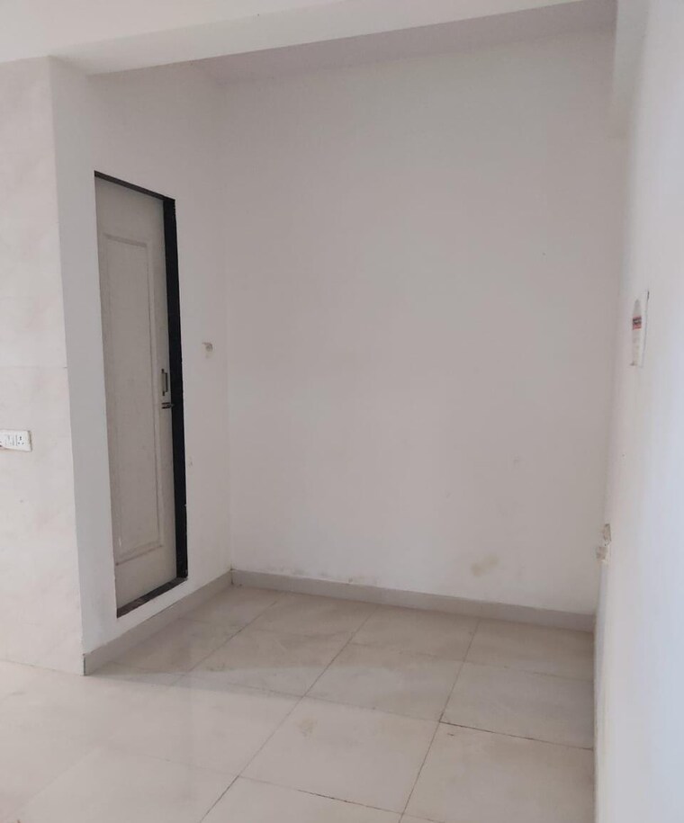 Room, dream-arcade 1 RK 250 Sq.Ft. Apartment In Jambli Naka Thane 8788962