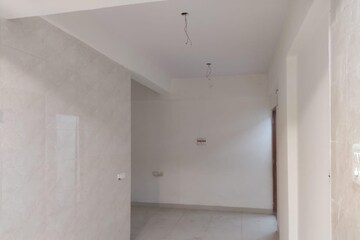 Room in 1 RK Apartment at Dream Arcade, Jambli Naka – for Sale