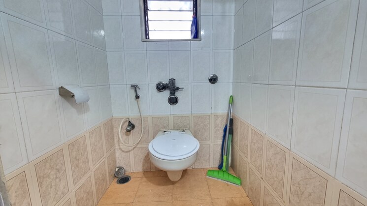 Bathroom, vikas-park-chs 2 Bedroom 950 Sq.Ft. Apartment In Malad West Mumbai 8788995