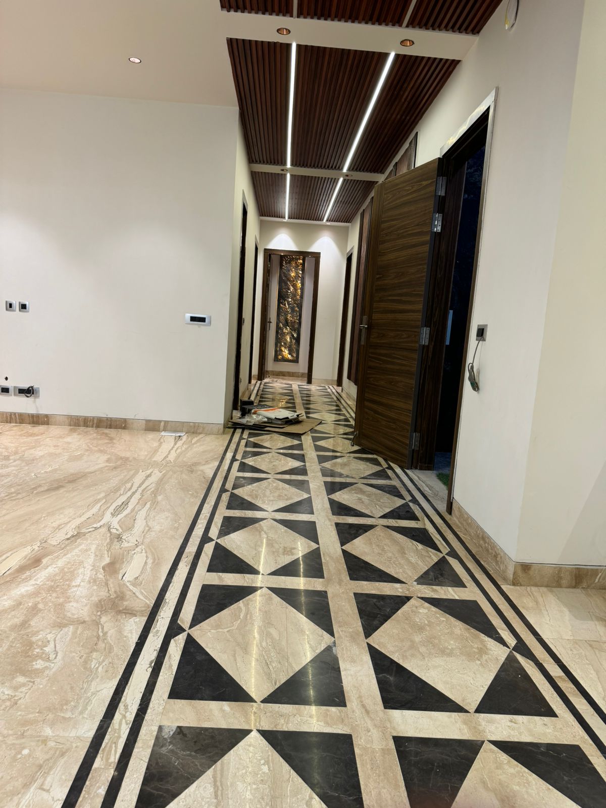 4 BHK + Pooja Room,Study Room Builder Floor For Sale in DLF Atria