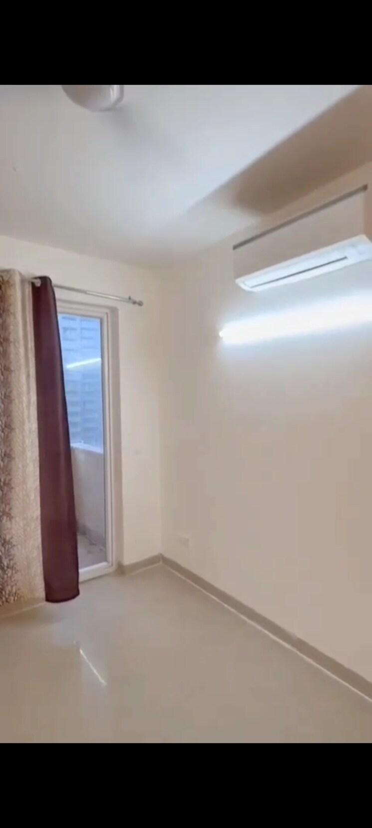 Room, emaar-emerald-estate 3 Bedroom 1395 Sq.Ft. Apartment In Sector 65 Gurgaon 8789047