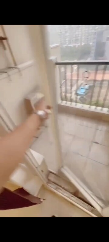 Bathroom in 3 BHK Apartment at Emaar Emerald Estate, Sector 65 – for Rent