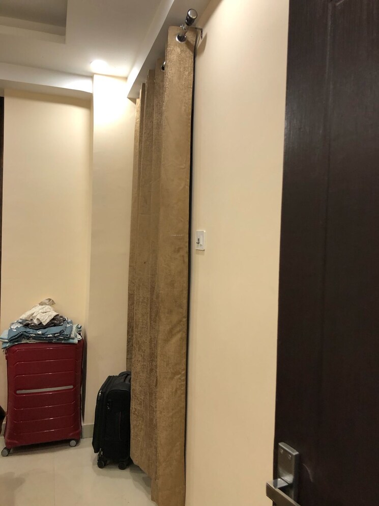 undefined, dlf-city-phase-iv 3 Bedroom 1650 Sq.Ft. Builder Floor In Dlf Phase iv Gurgaon 8789025