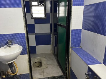Attached Bathroom in 2 BHK Apartment at Airoli – for Rent