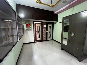 Room in 2 BHK Apartment at Airoli – for Rent