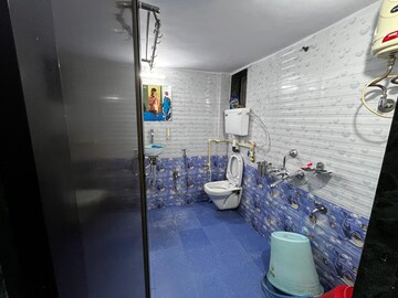 Attached Bathroom in 2 BHK Apartment at Airoli – for Rent
