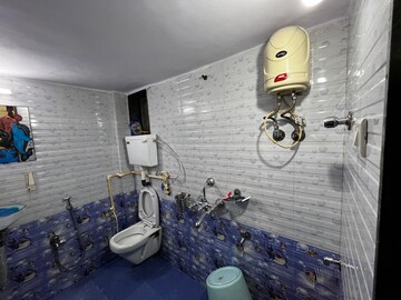 Attached Bathroom in 2 BHK Apartment at Airoli – for Rent