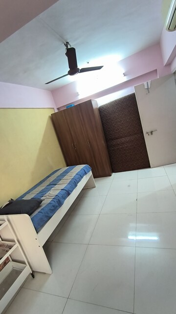 Master Bedroom in 1 BHK Apartment at Gurukripa Apartment Worli, Worli – for Rent