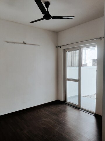 Room in 3 BHK Apartment at BPTP Park Elite Floor II, Sector 75 – for Rent