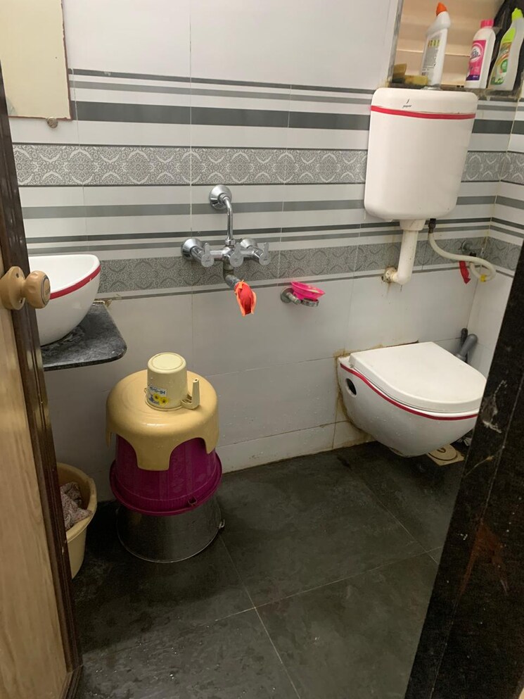 Bathroom, ajmera-greenfinity 1 Bedroom 473 Sq.Ft. Apartment In Wadala East Mumbai 8789068