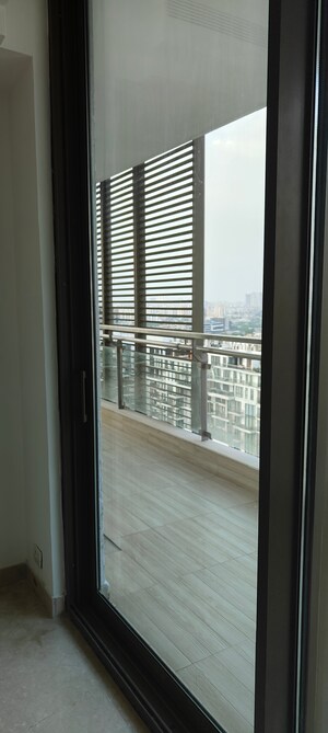 Building Lobby in 3 BHK Apartment at M3M Golf Estate, Sector 65 – for Sale