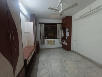 Room in 1 BHK Apartment at Haware Tilak Nagar, Tilak Nagar – for Rent