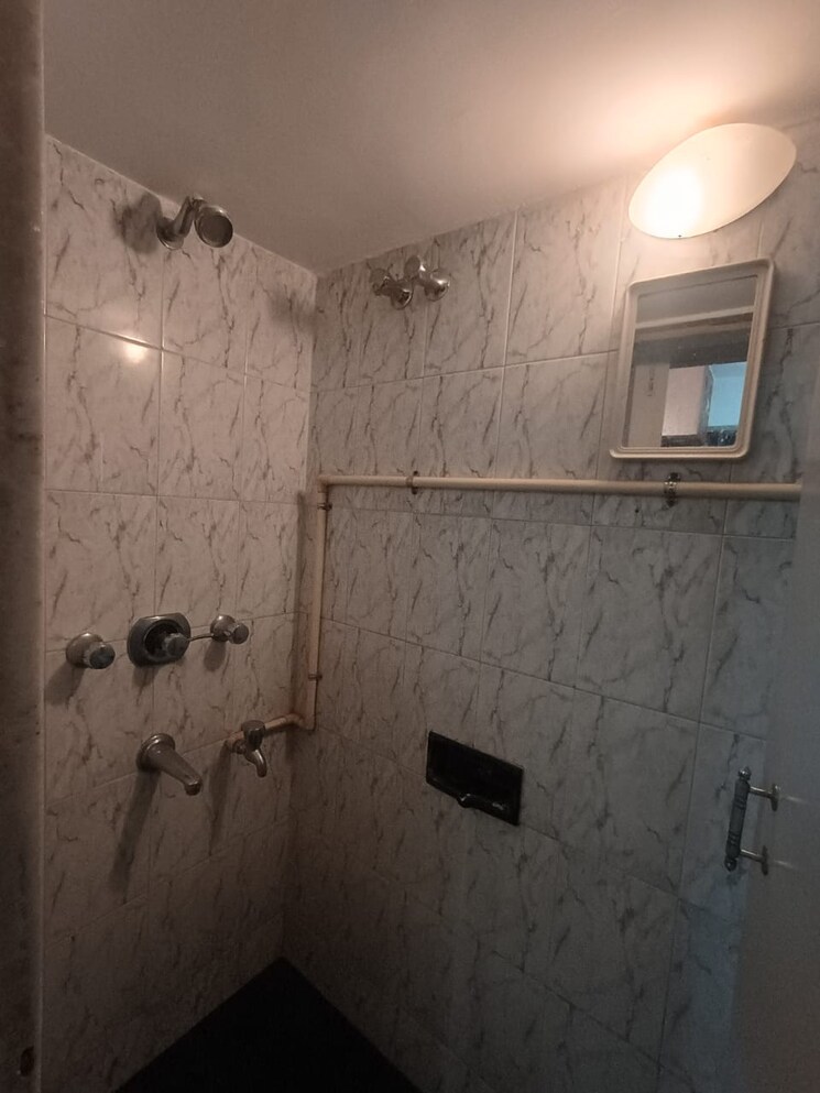 Bathroom, haware-tilak-nagar 1 Bedroom 400 Sq.Ft. Apartment In Tilak Nagar Mumbai 8789095