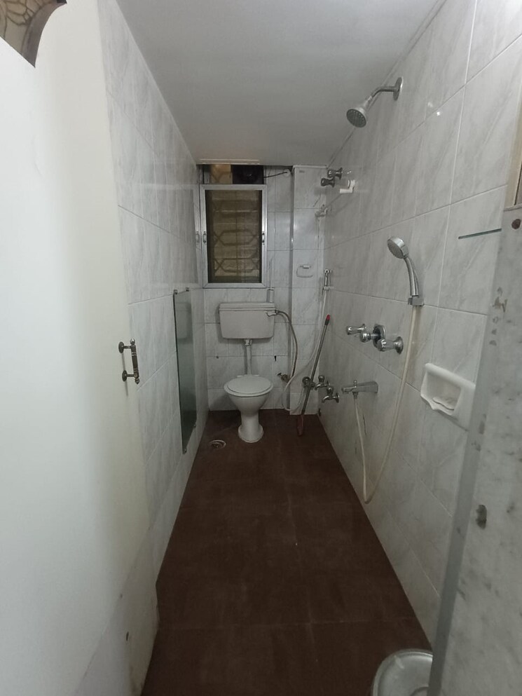 Bathroom, haware-tilak-nagar 1 Bedroom 400 Sq.Ft. Apartment In Tilak Nagar Mumbai 8789095
