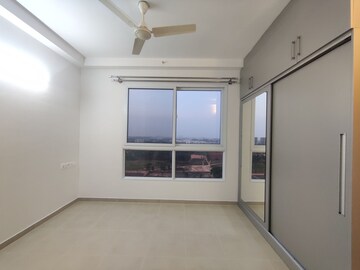 Room in 2 BHK Apartment at Bhartiya Nikoo Homes, Thanisandra Main Road – for Sale