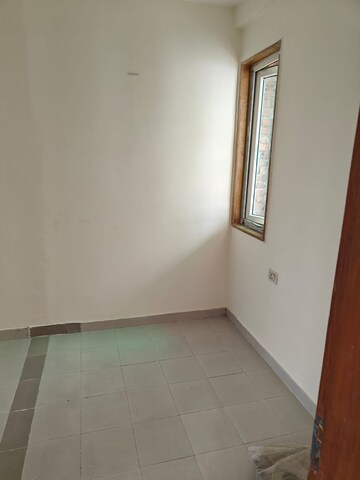 Room in 1 BHK Builder Floor at Arya Chittaranjan Park, Kalkaji – for Rent