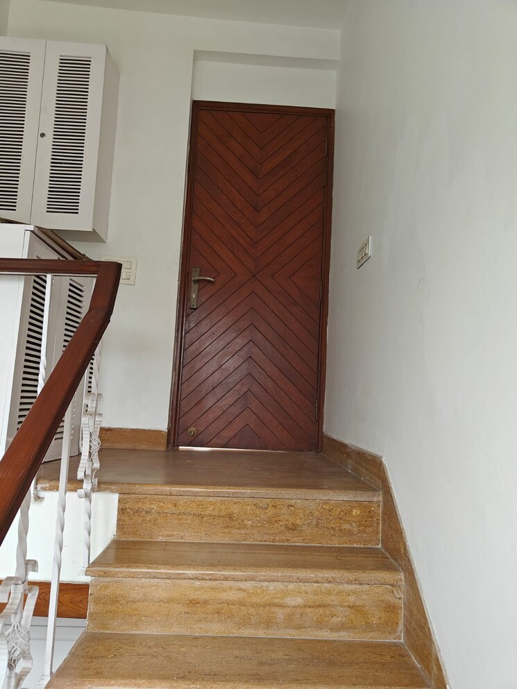 undefined, arya-chittaranjan-park 1 Bedroom 90 Sq.Yd. Builder Floor In Kalkaji Delhi 8789121