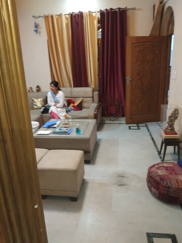 Living Room in 2.5 BHK Independent House at Vijay Park – for Sale
