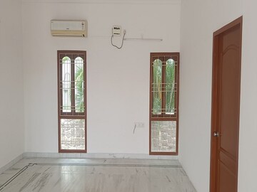 Room in 4 BHK Independent House at Jubilee Hills – for Sale