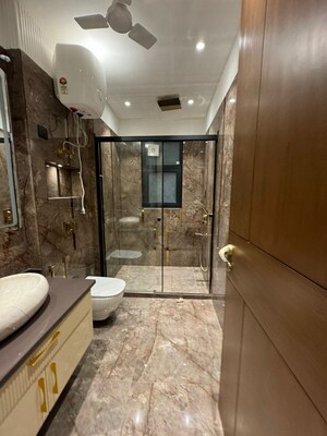 Bathroom in 4 BHK Builder Floor at DLF Atria, Dlf Phase ii – for Sale