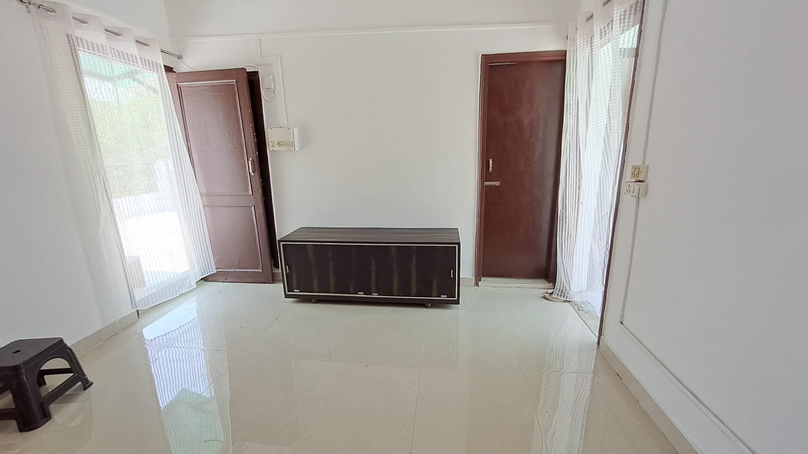 1 RkBuilder Floor For Rent in DLF Queens Court