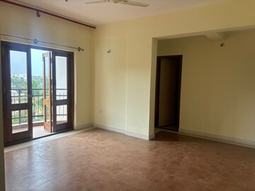 Room in 3 BHK Apartment at Shanders Alta Vista, Electronic City – for Rent