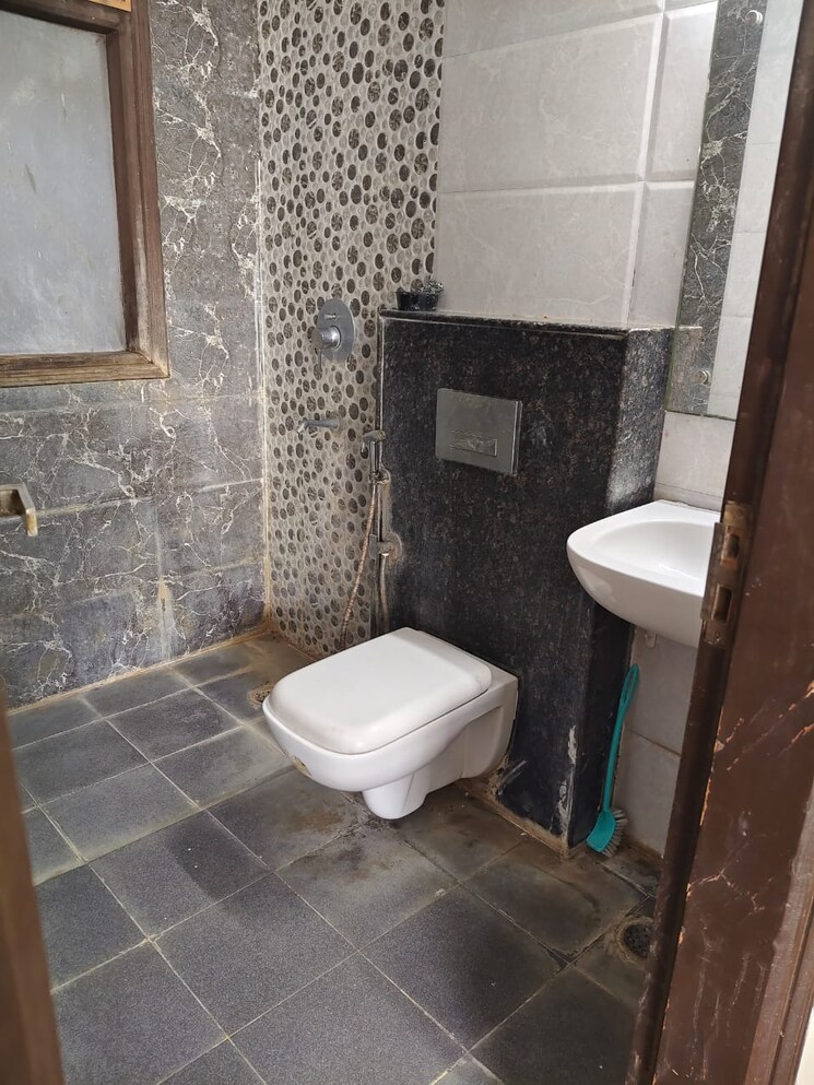 Bathroom, as-tower 3 Bedroom 2500 Sq.Ft. Apartment In Sector 45 Gurgaon 8789160