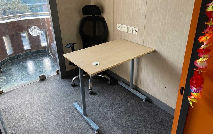 Team Area, lig colony Commercial Office Space 1100 Sq.Ft. In Lig Colony Indore 8789162