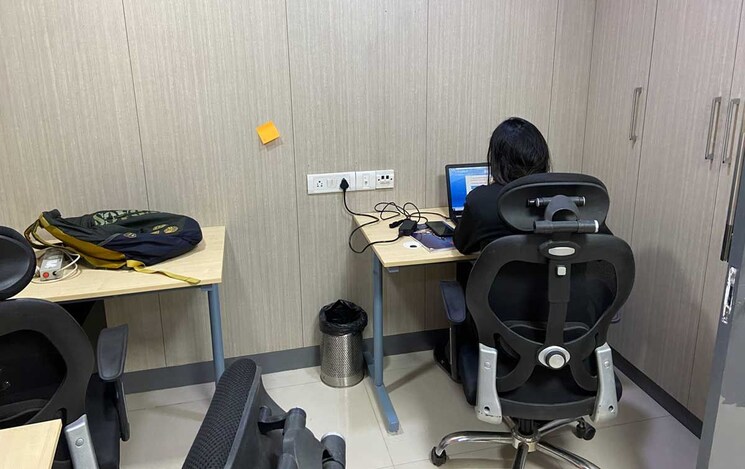 Team Area, lig colony Commercial Office Space 1100 Sq.Ft. In Lig Colony Indore 8789162