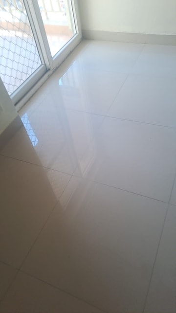 Room in 3 BHK Apartment at Paramount Emotions, Sector 1 Greater Noida – for Sale