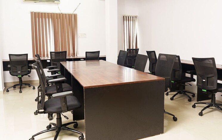 Team Area, lig colony Commercial Office Space 1200 Sq.Ft. In Lig Colony Indore 8789184