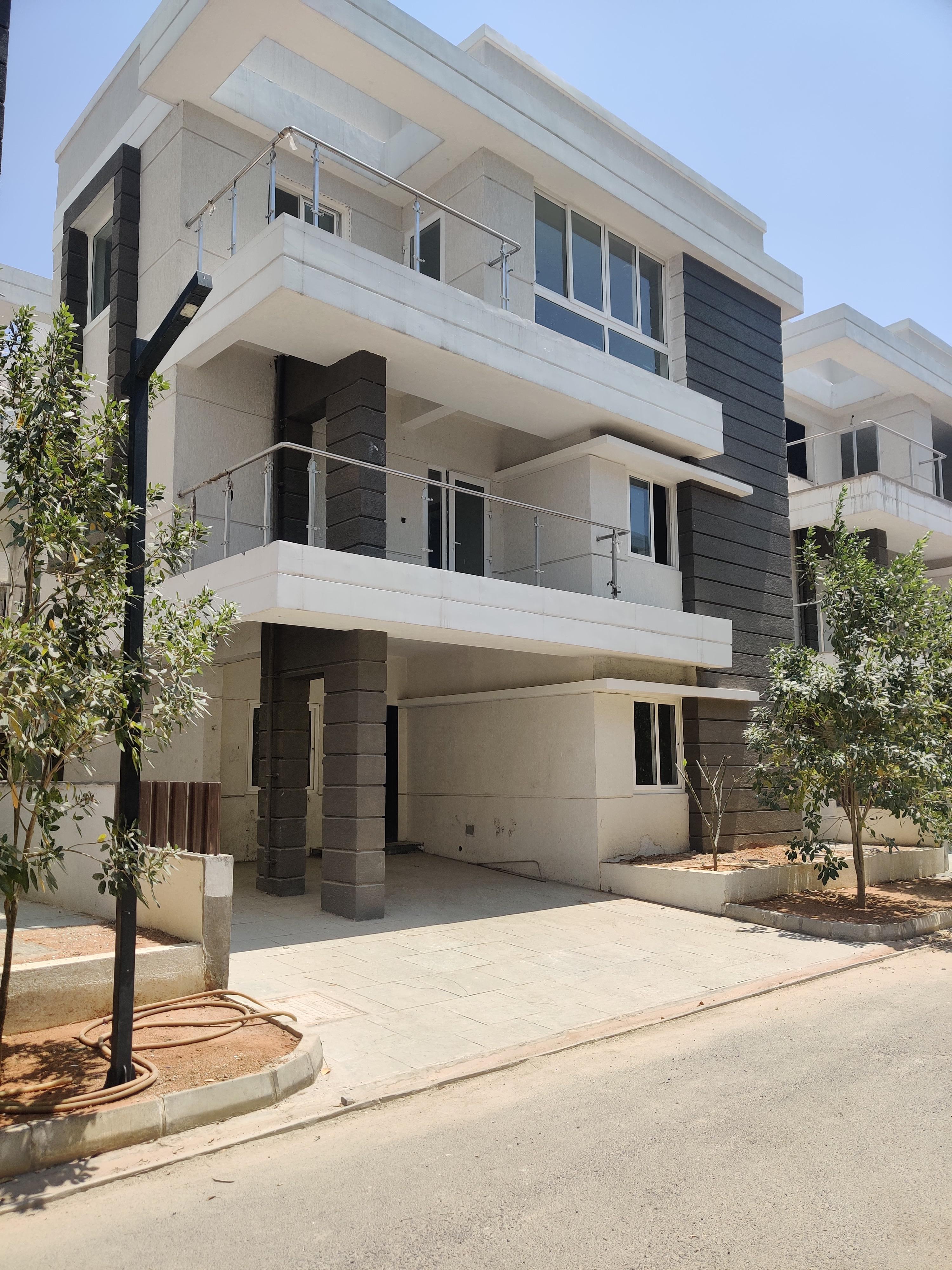 4 BHK + Pooja Room,Servant Room,Study Room Villa For Sale in RK-CPR Bella Vista