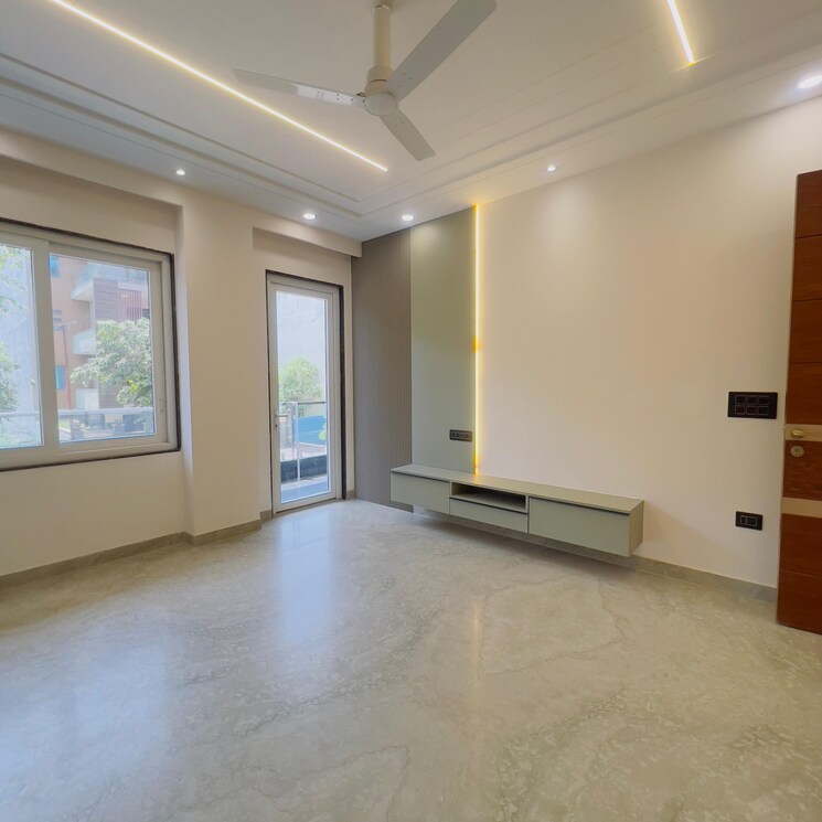 Room, ss-the-lilac 4 Bedroom 360 Sq.Yd. Builder Floor In Sector 49 Gurgaon 8789242
