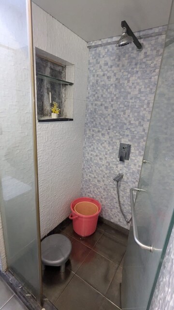 Bathroom in 1 BHK Apartment at Andheri West – for Rent