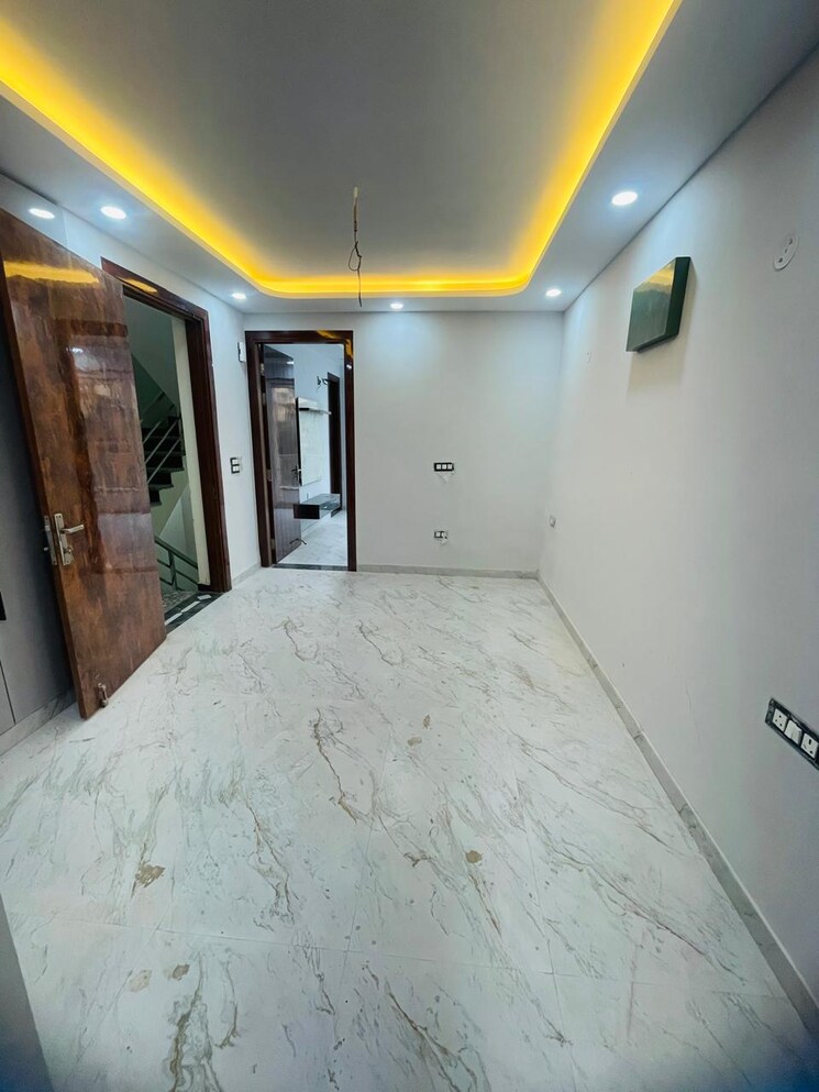 Bedroom, ss-mayfield-gardens 2 Bedroom 2000 Sq.Ft. Apartment In Sector 51 Gurgaon 8789239